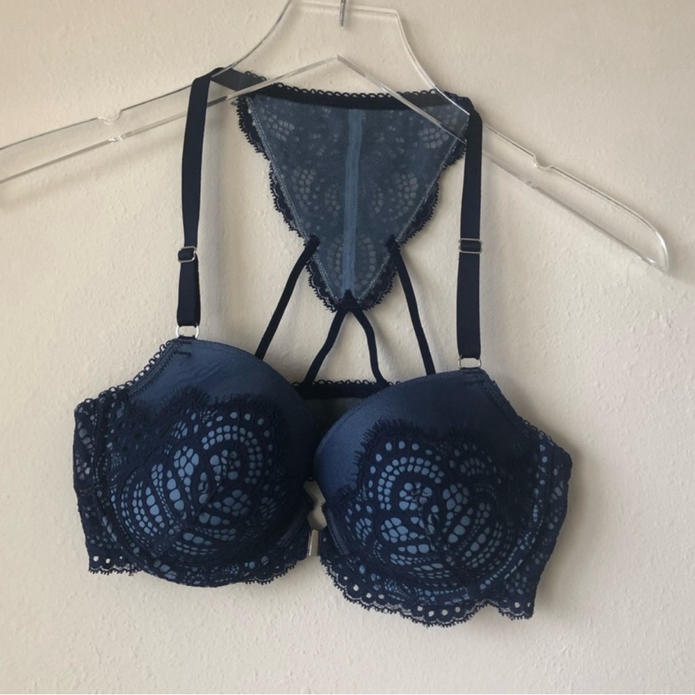 Victoria's Secret | Dream Angles blue lace racer back lined demi bra